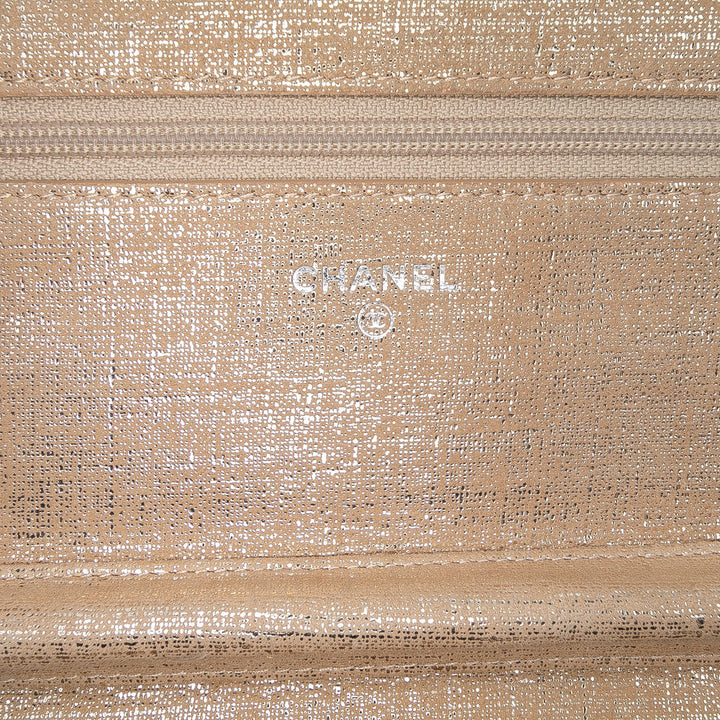 Chanel CC Quilted Iridescent Cuir de veau Wallet on Chain Doré