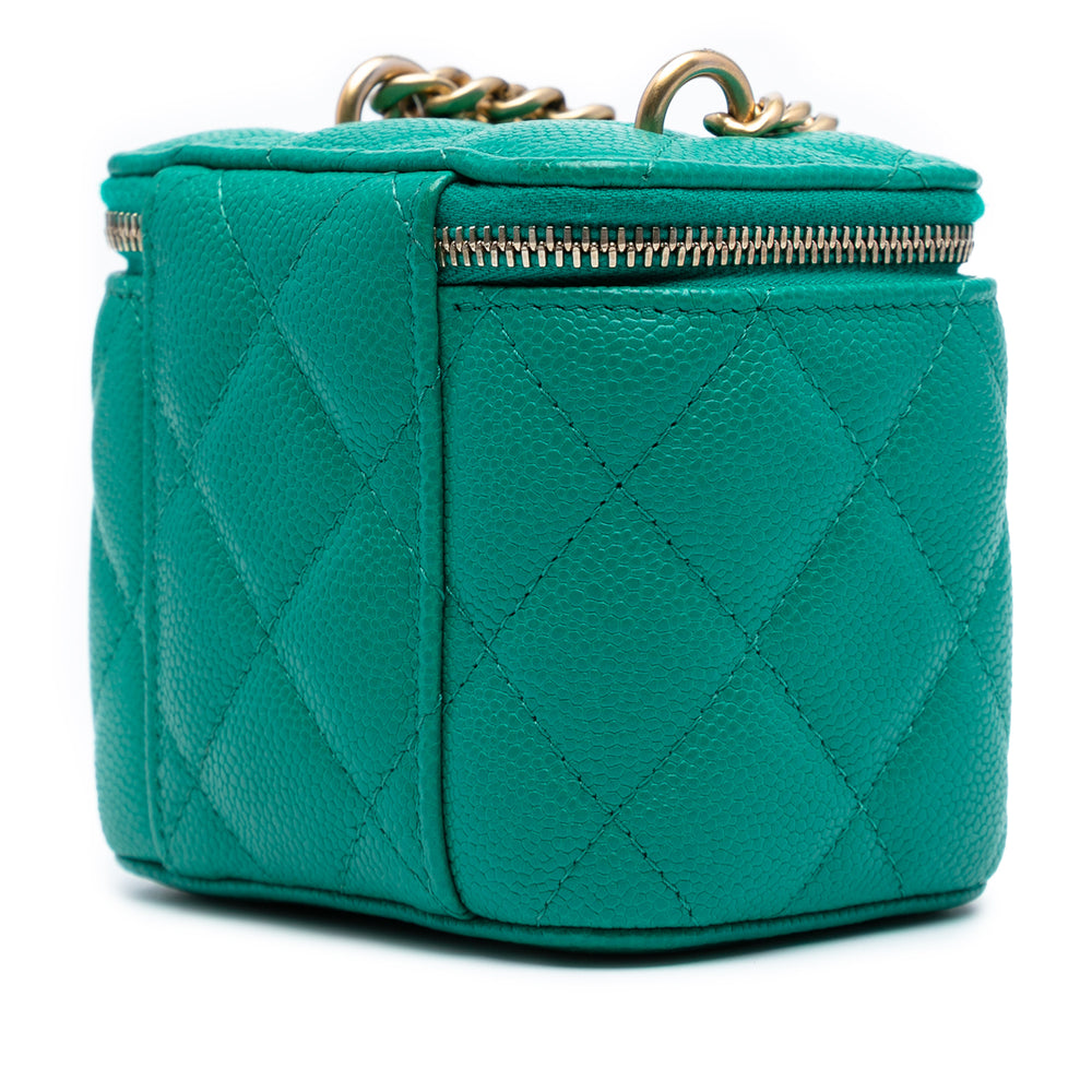 Chanel Mini Quilted Caviar CC Sweetheart Vanity Étui with Chain Vert – GABY PARIS Authentique