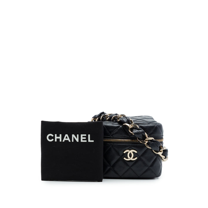 Chanel CC Matelassé Cube Wristlet Vanity Cuir d'agneau Noir – vue 7 – GABY PARIS