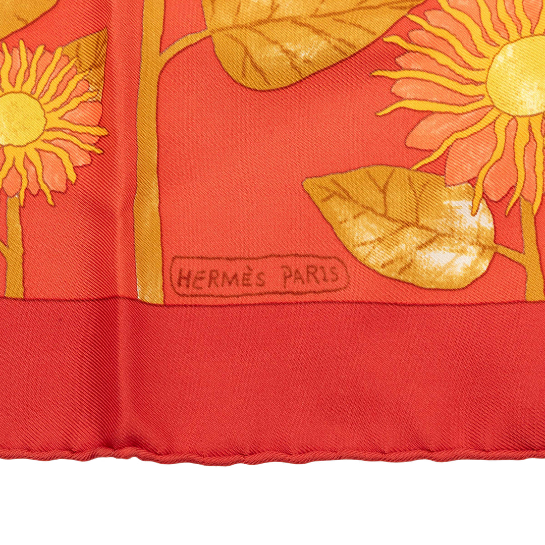Hermès Carré Tourne Sols Handkerchief Orange – vue 4 – GABY PARIS
