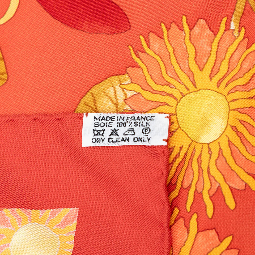 Hermès Carré Tourne Sols Handkerchief Orange – vue 6 – GABY PARIS