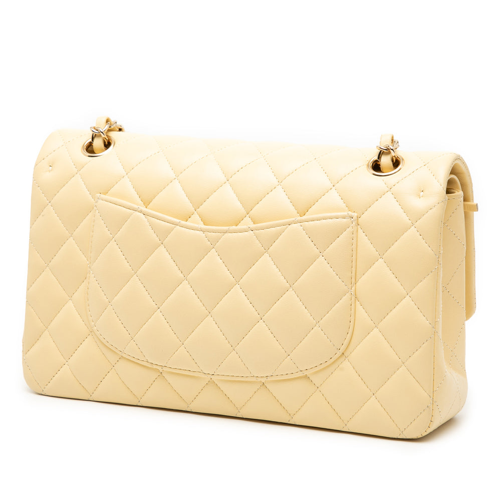 Chanel Medium Classic Cuir d’agneau Double rabat Jaune – GABY PARIS Authentique