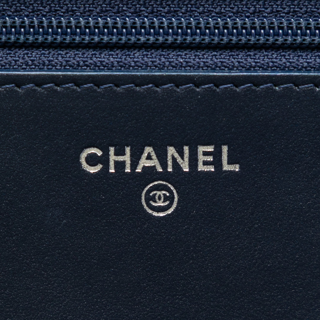Chanel Printed Jean et Cuir de veau Gabrielle Wallet on Chain