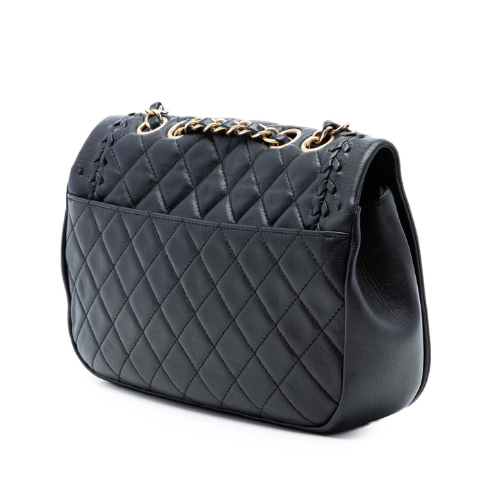 Chanel Matelassé Cuir d’agneau Braided Saddle à rabat