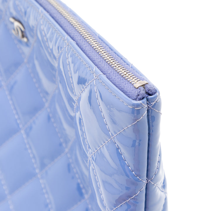Medium Quilted Patent O Case Clutch Blue - Gaby Paris