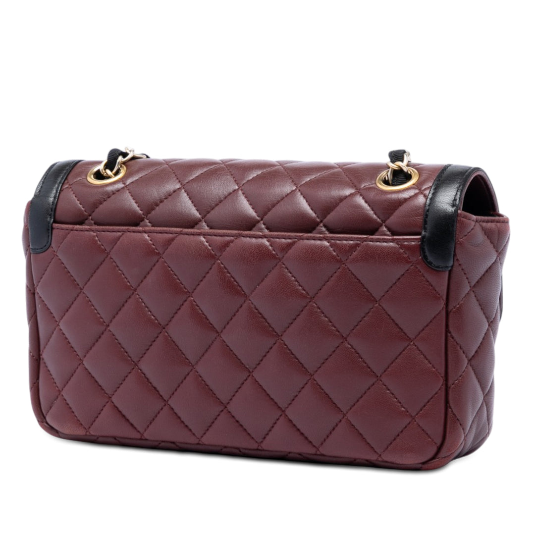 Chanel Small Matelassé Cuir d’agneau Two Tone Day à rabat