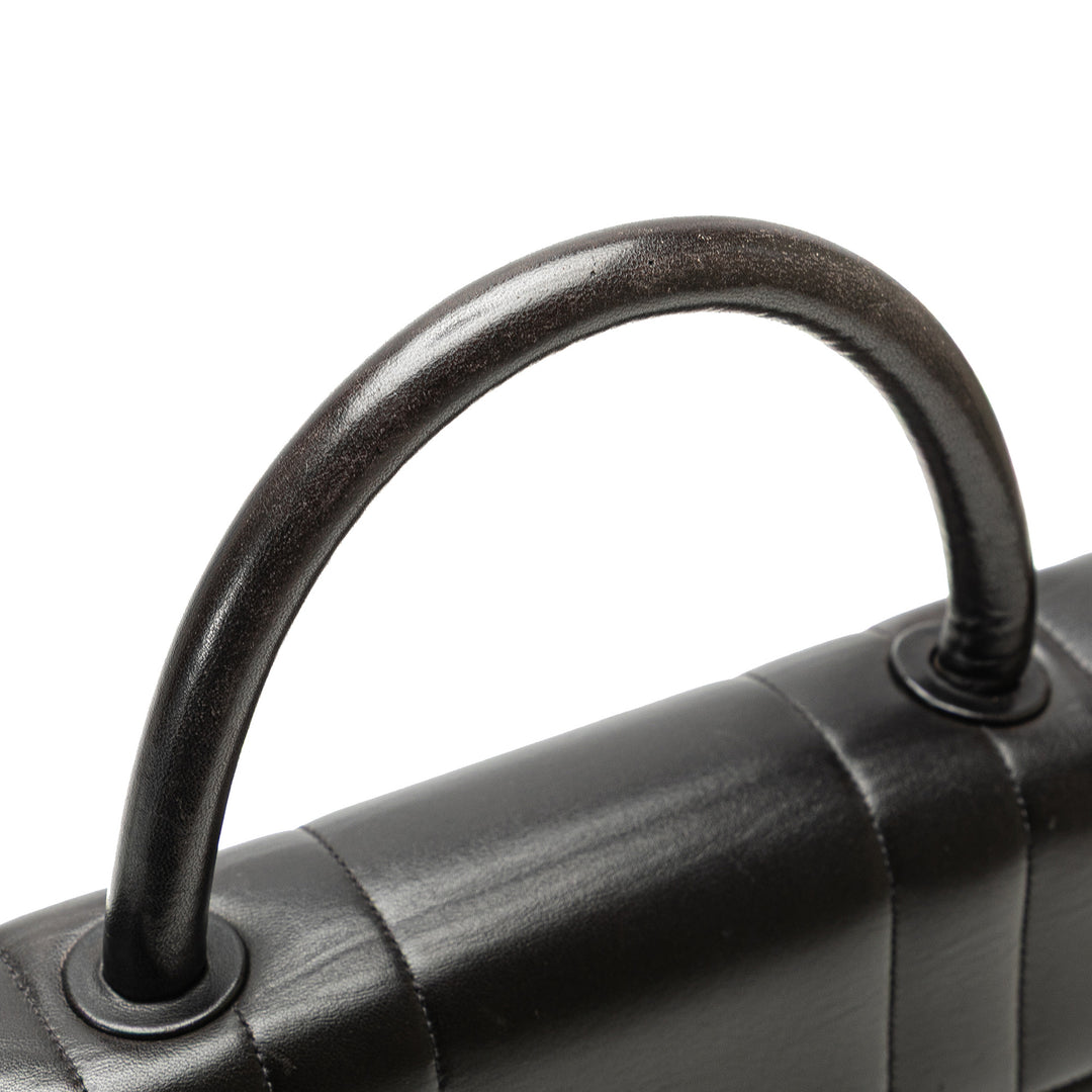 Chanel Cuir d’agneau Mademoiselle Kelly Top Handle Bag Noir – GABY PARIS Authentique