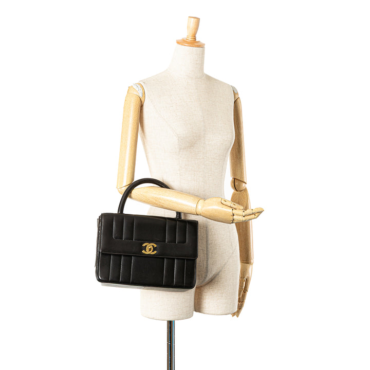 Chanel Cuir d’agneau Mademoiselle Kelly Top Handle Bag Noir – GABY PARIS Authentique