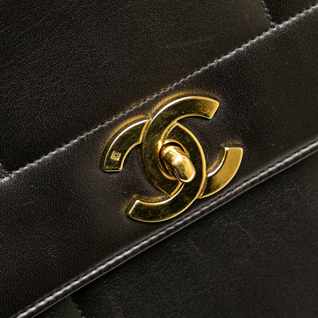 Chanel Cuir d’agneau Mademoiselle Kelly Top Handle Bag Noir – GABY PARIS Authentique