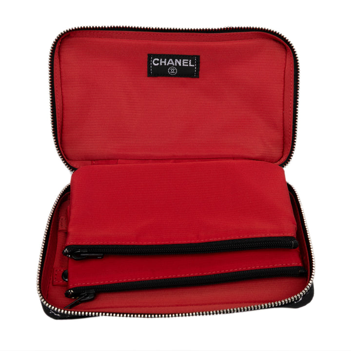 Chanel Old Travel Line Nylon Pochette Noir – GABY PARIS Authentique
