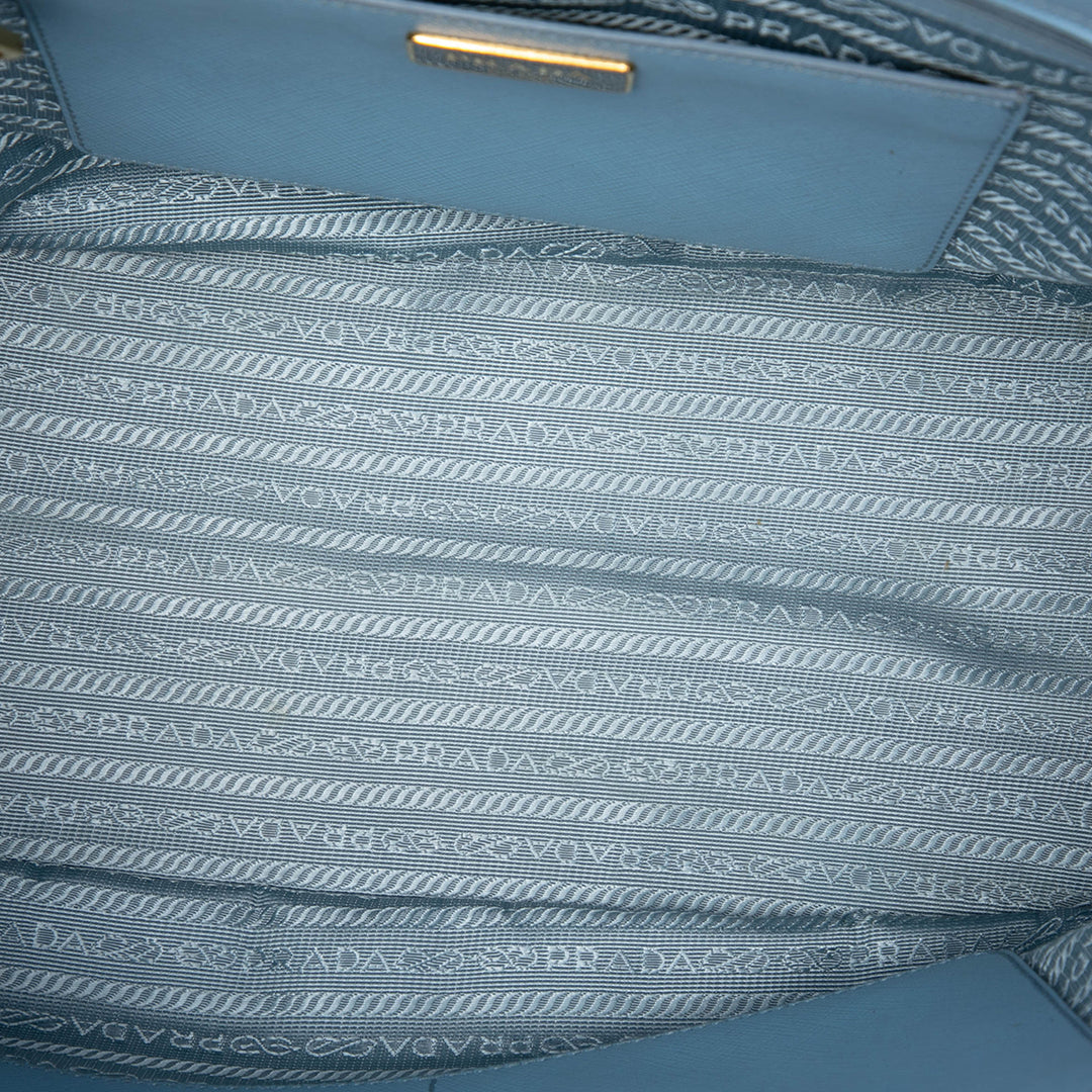 Prada Sac à main Lux Galleria Double Zippé Saffiano Moyen Bleu – vue 4 – GABY PARIS