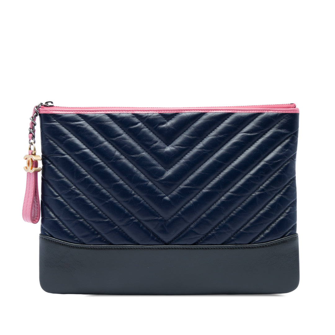 Chanel Chevron vieilli Gabrielle Trousse de maquillage Moyen Cuir de veau Bleu