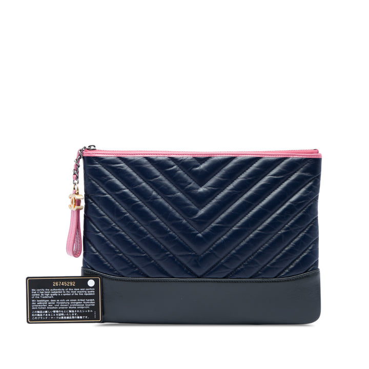 Chanel Chevron vieilli Gabrielle Trousse de maquillage Moyen Cuir de veau Bleu
