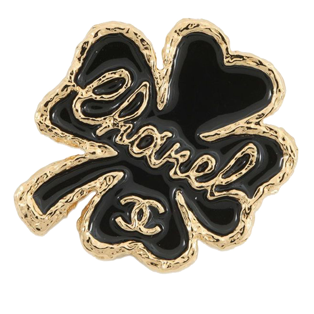Chanel CC plaqué Resin Clover Broche – GABY PARIS Authentique