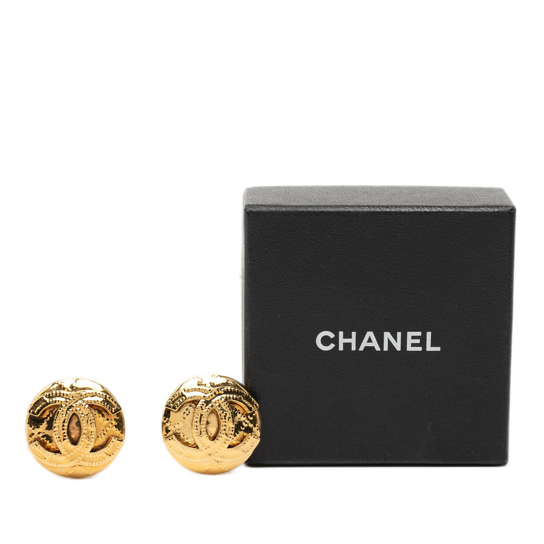 Chanel CC plaqué Rond Clip on Boucles d’oreilles