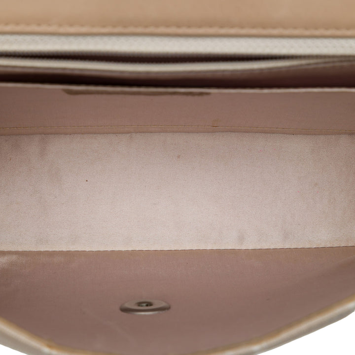 Chanel New Travel Line Rabat simple Moyen Beige – vue 4 – GABY PARIS