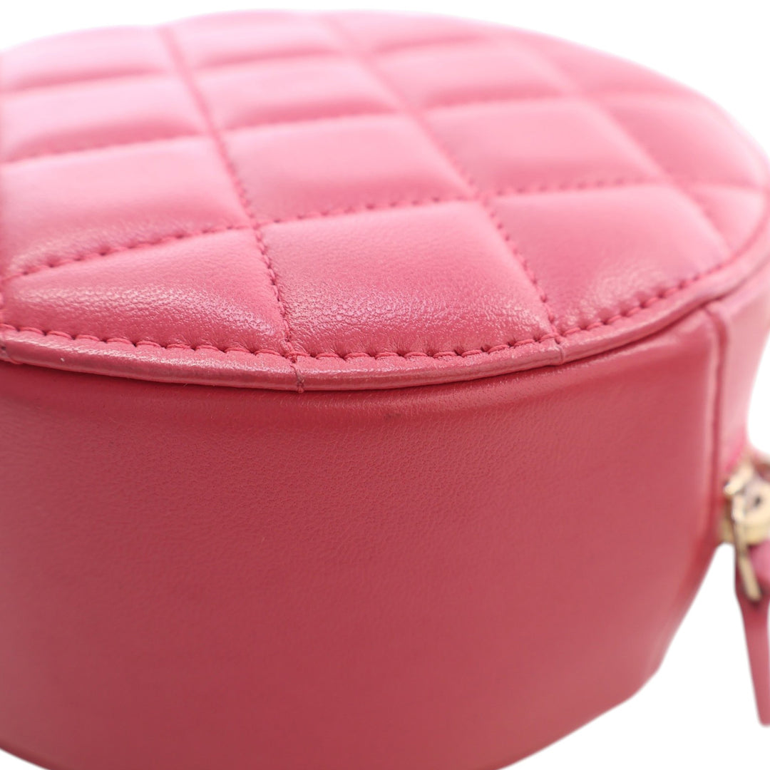 Chanel CC Matelassé Cuir d’agneau Lucky Charms Rond Pochette avec chaîne