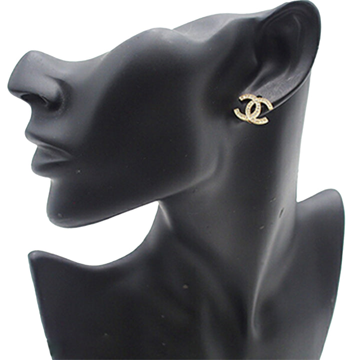 Chanel Doré Plated CC Rhinestones Push Back Boucle d’oreilles Doré – GABY PARIS Authentique