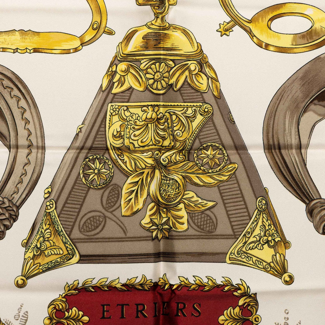 Hermès Carré Etriers 90 Blanc – vue 4 – GABY PARIS