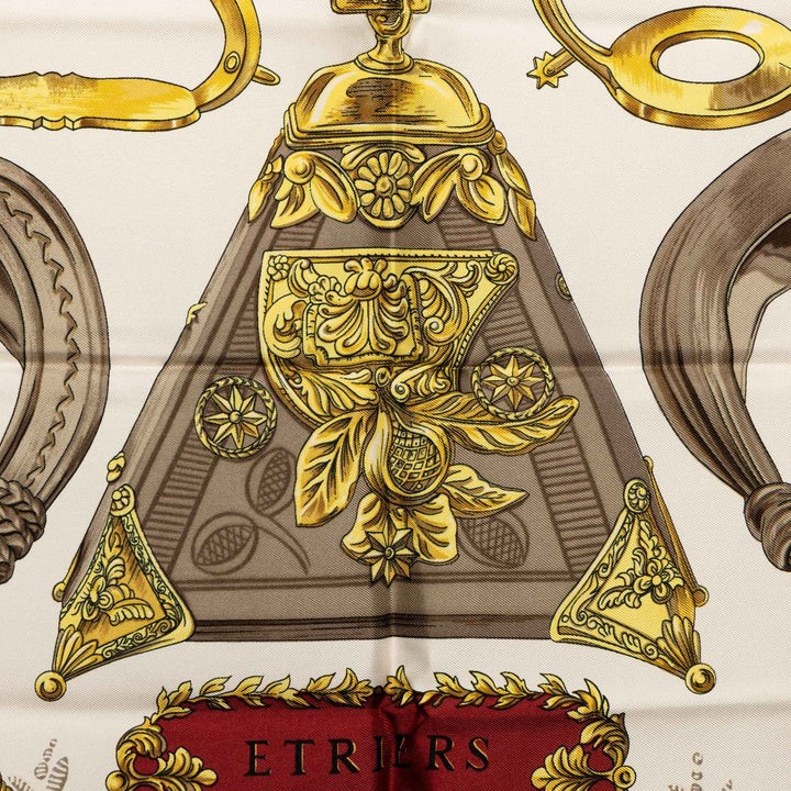 Hermès Carré Etriers 90 Blanc – vue 4 – GABY PARIS