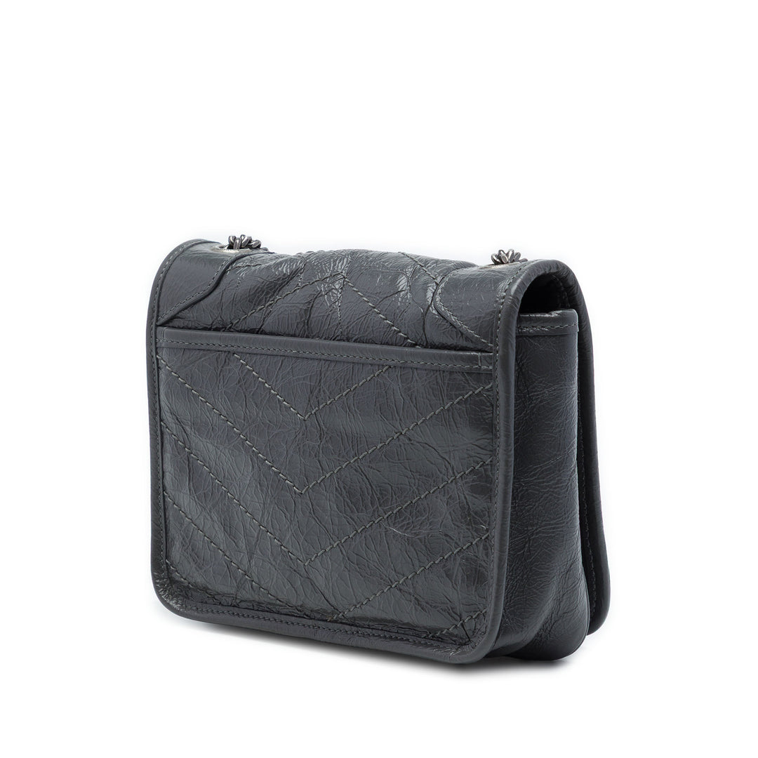 Saint Laurent froissé Niki Wallet on Chain Cuir de veau Noir
