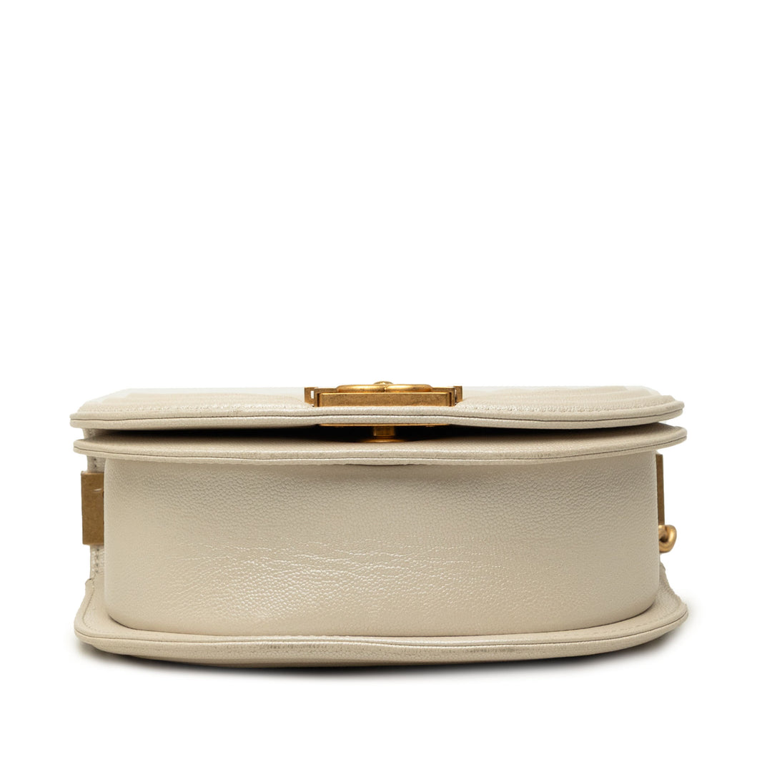 Matelassé Boy Sac Messenger Petit Cuir caviar Blanc