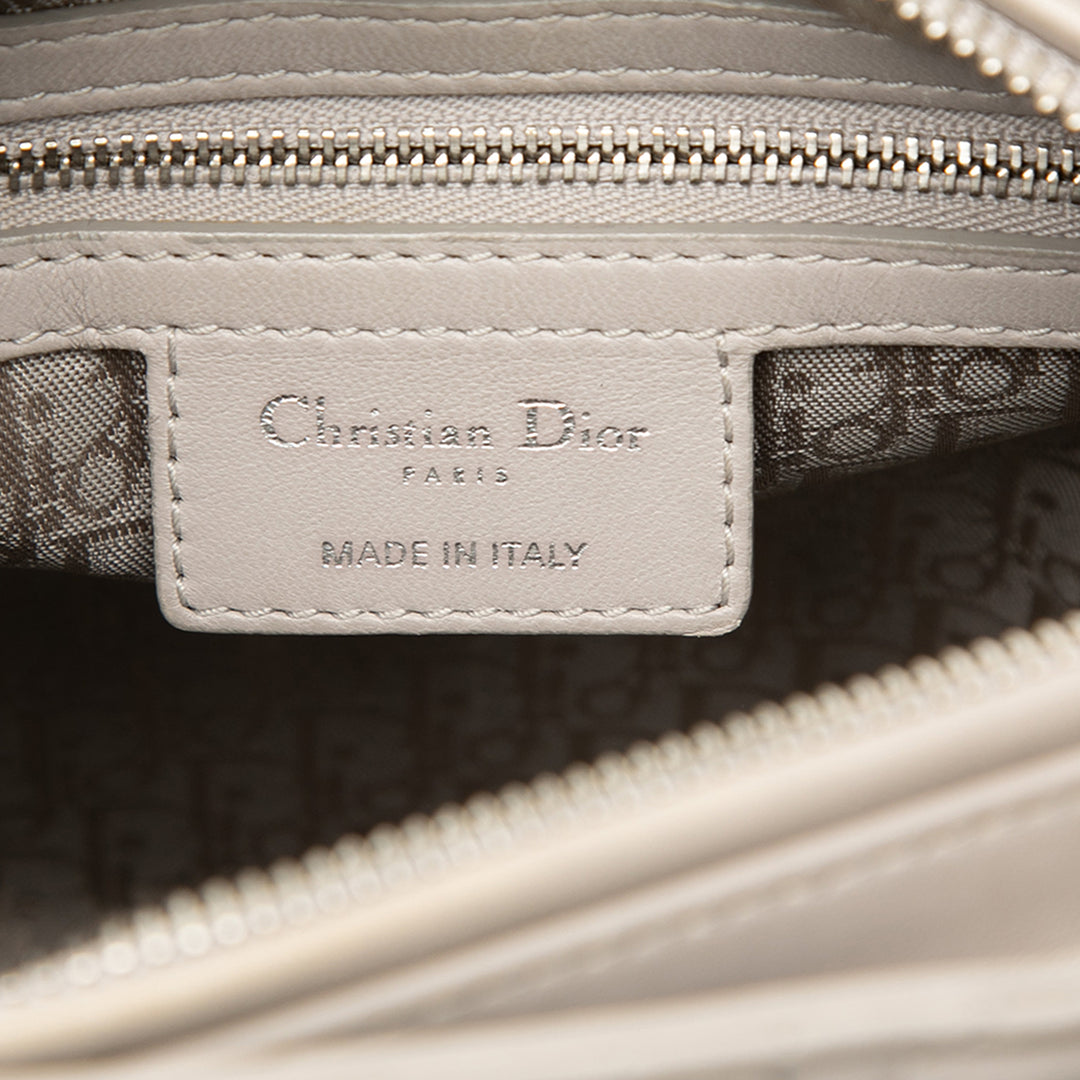 Dior Medium Cuir d’agneau Cannage Lady Dior
