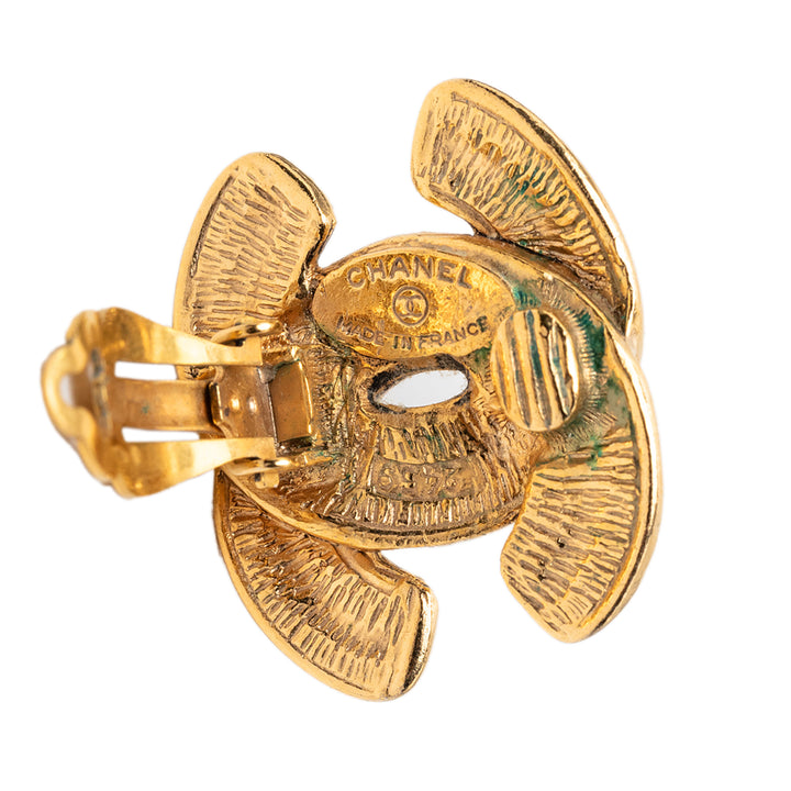 Chanel CC Matelassé plaqué À clip Boucles d'oreilles Métal