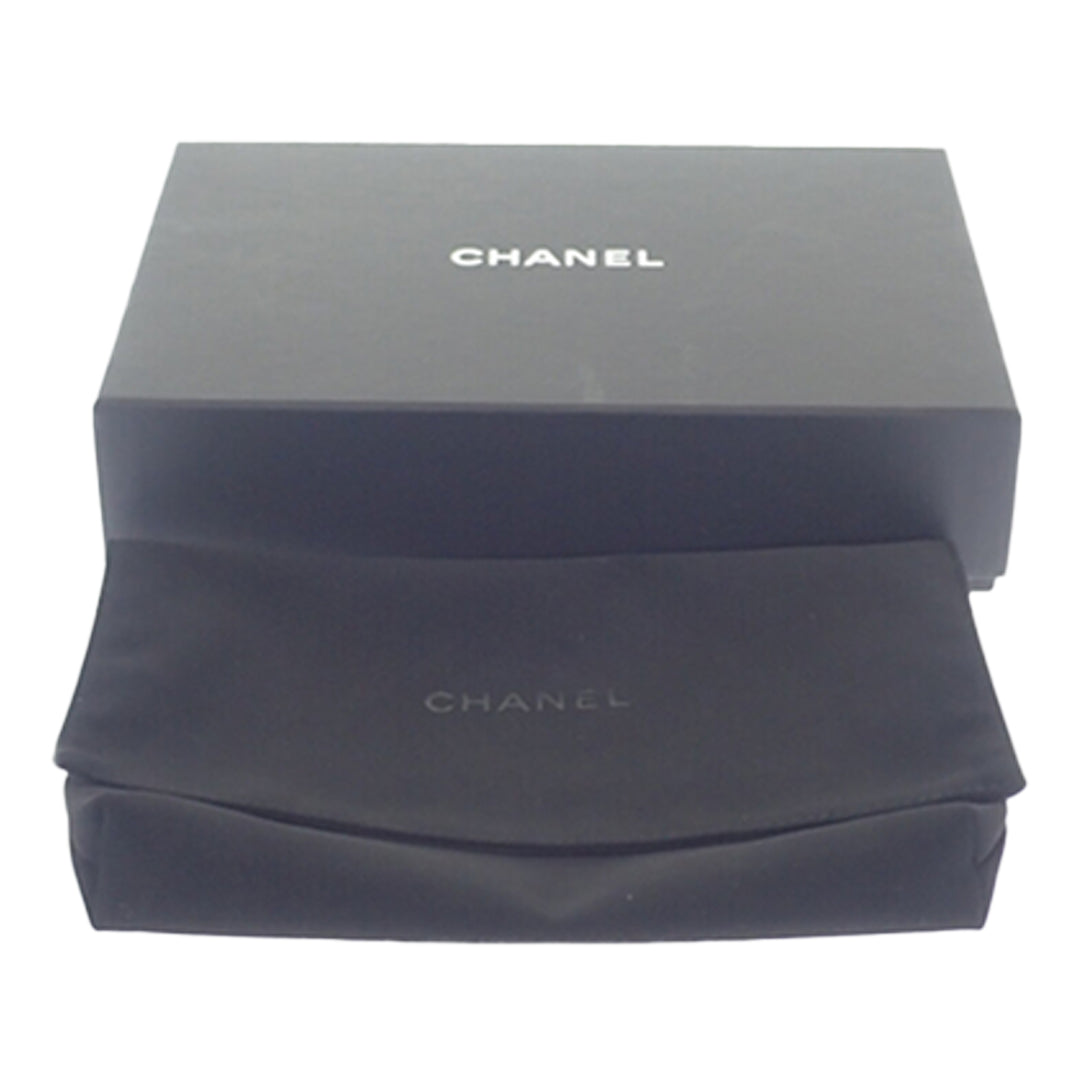 Classic Wallet on Chain Cuir caviar Blanc