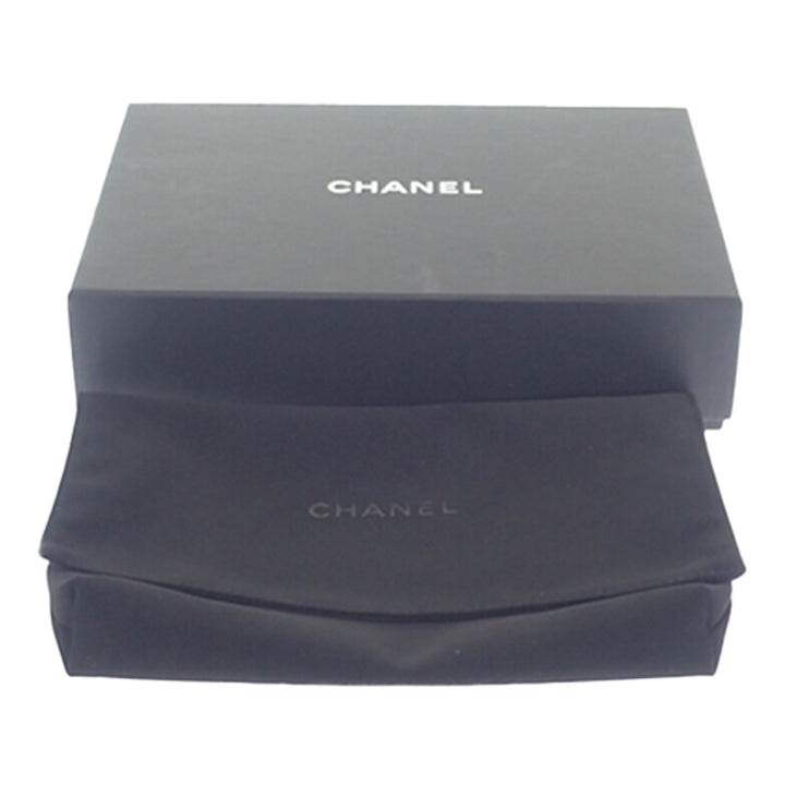 Classic Wallet on Chain Cuir caviar Blanc