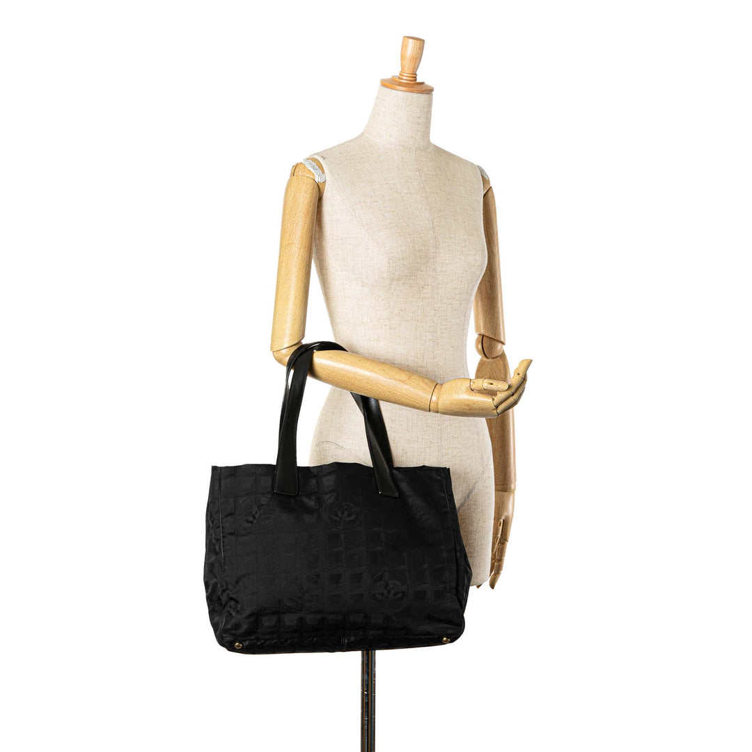 New Travel Line Nylon Tote Black - Gaby Paris