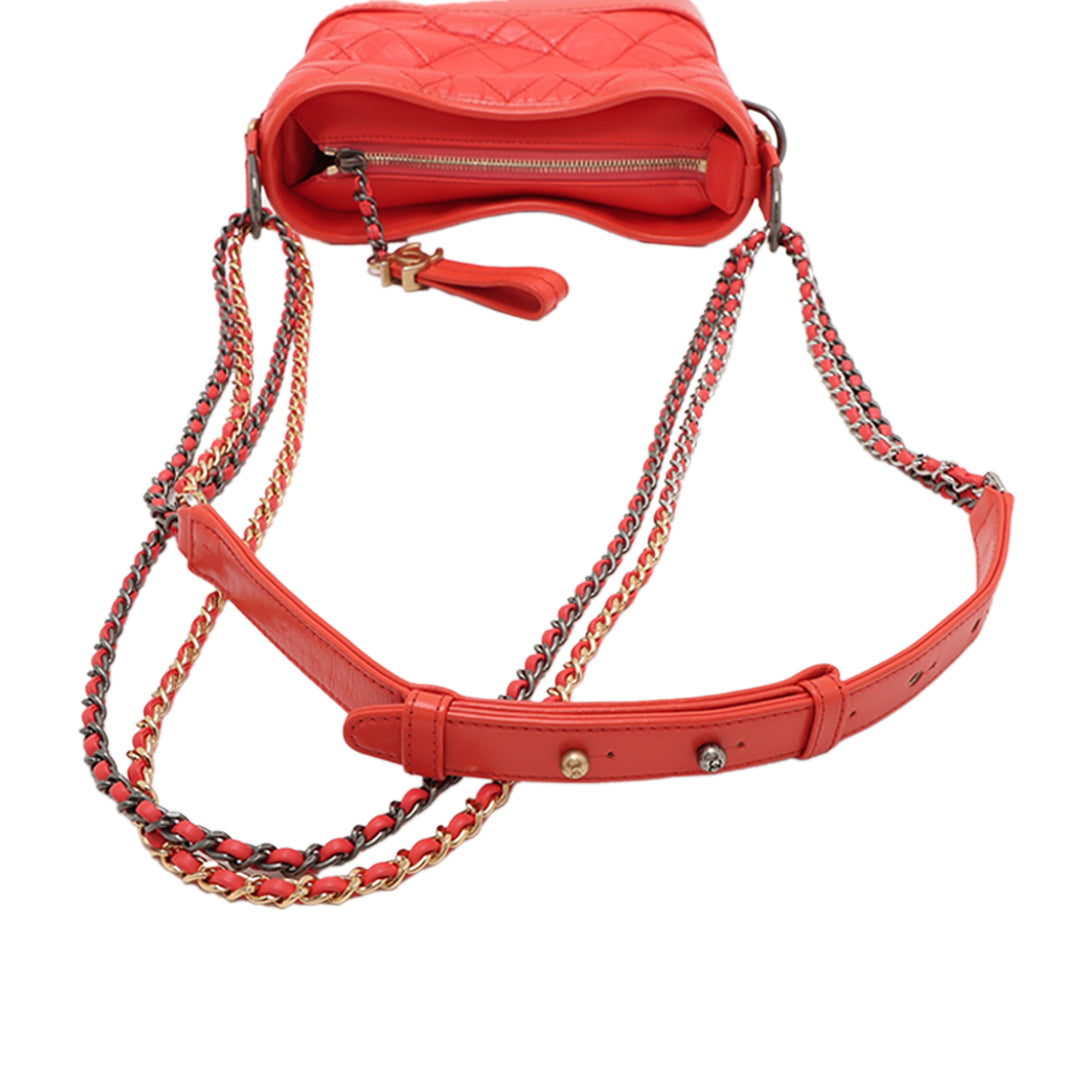 Chanel Small vieilli Cuir de veau Gabrielle Sac porté croisé