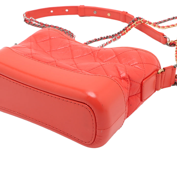 Chanel Small vieilli Cuir de veau Gabrielle Sac porté croisé