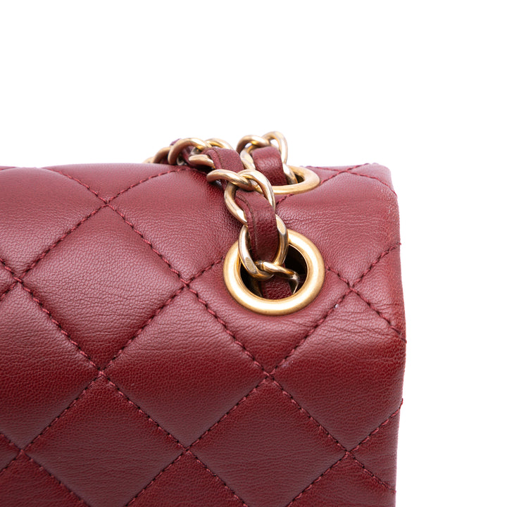 Quilted Lambskin Pagoda Accordion Flap Red - Gaby Paris