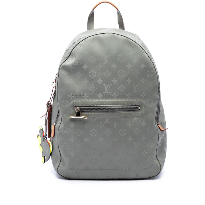 Louis Vuitton Titanium Sac à dos PM Monogram Gris – vue principale – GABY PARIS