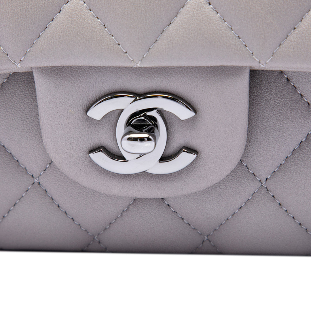 Chanel Classic Double rabat Moyen Cuir d'agneau Gris – vue 5 – GABY PARIS