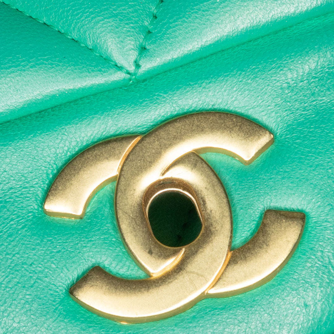 Jumbo Classic Lambskin Double Flap Green - Gaby Paris