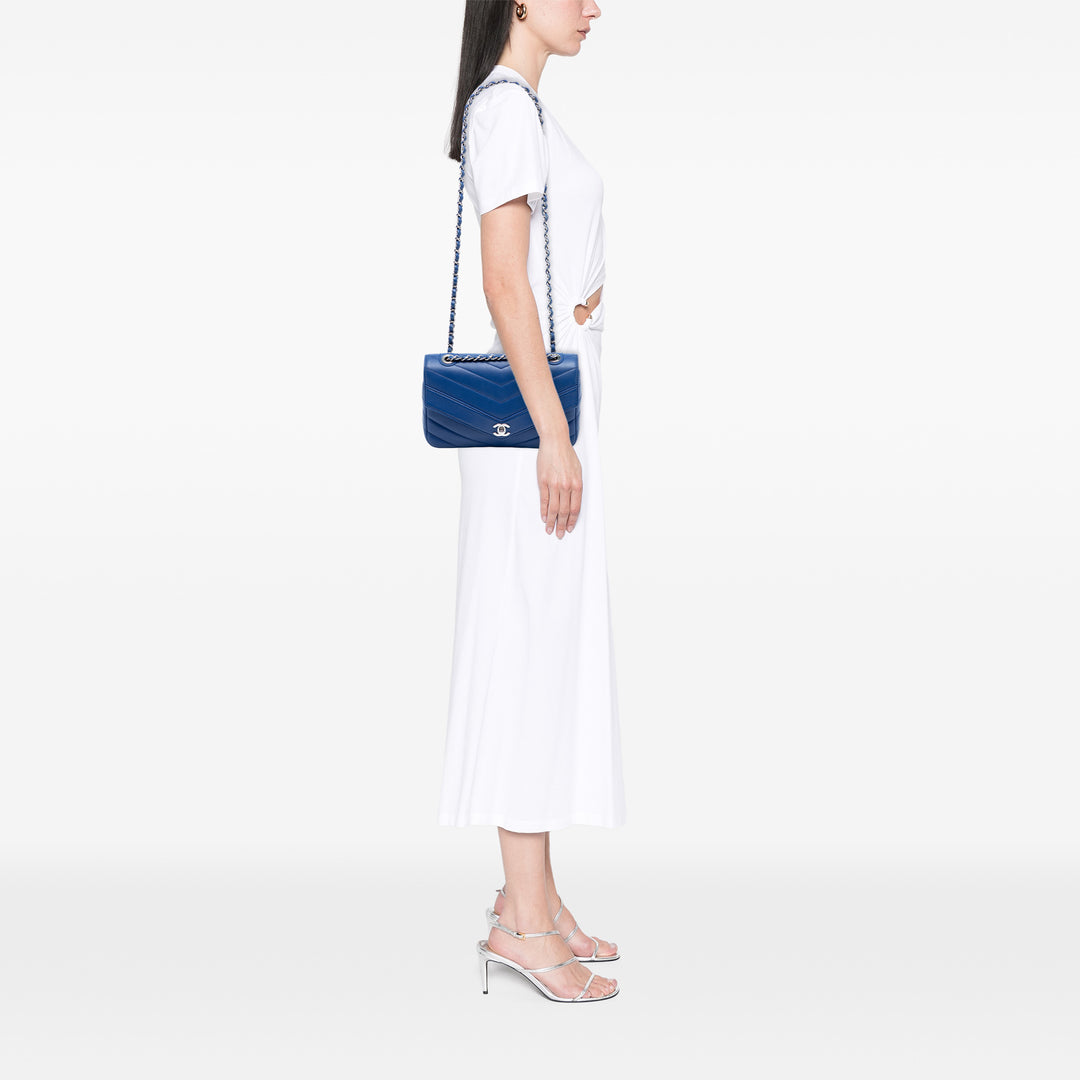 Chanel Medium Chevron Caviar Data Center Envelope à rabat