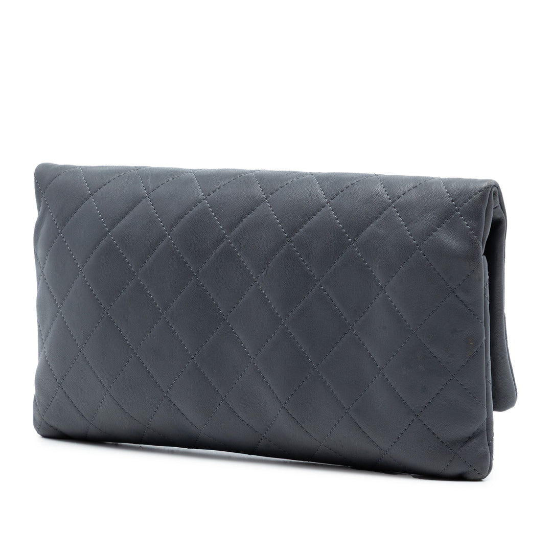 Chanel CC Matelassé Foldover Pochette Cuir d'agneau