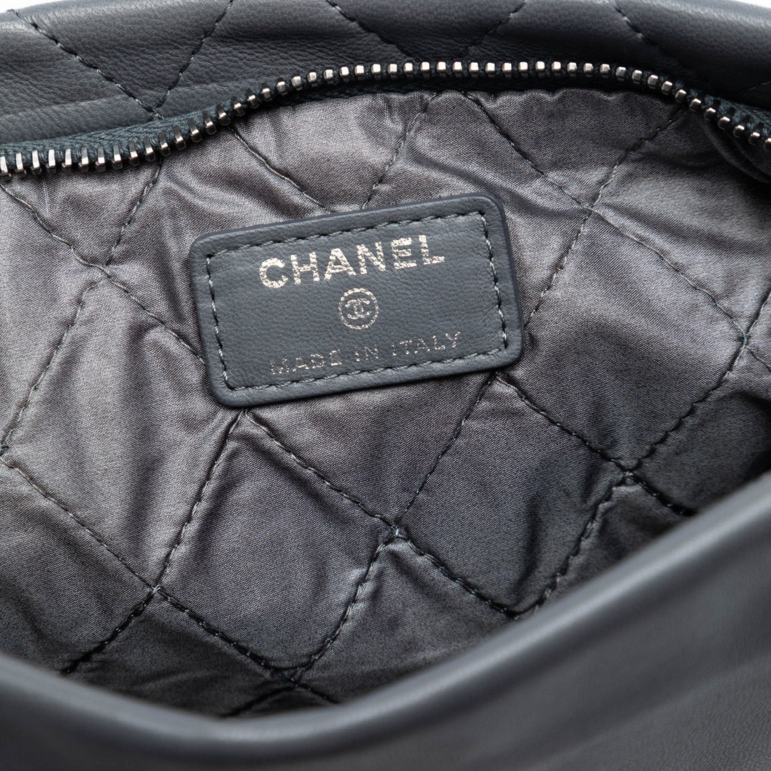 Chanel CC Matelassé Foldover Pochette Cuir d'agneau
