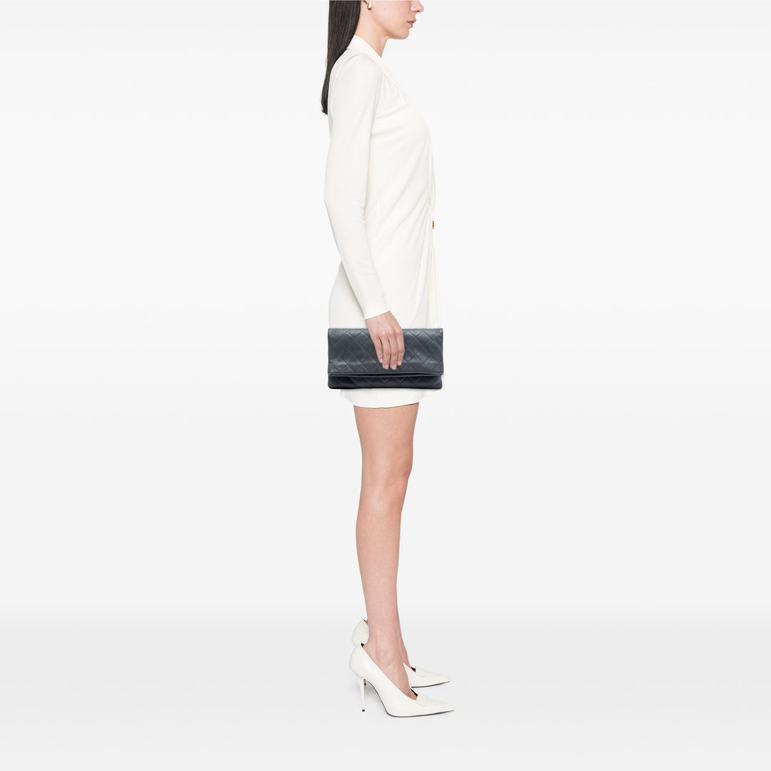 Chanel CC Matelassé Foldover Pochette Cuir d'agneau
