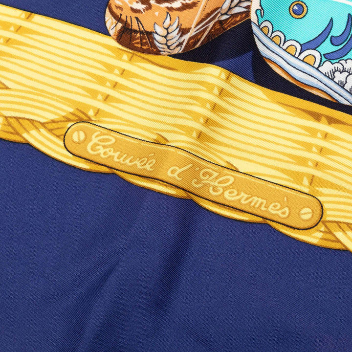 Couvee d Hermes Foulard 90 Bleu