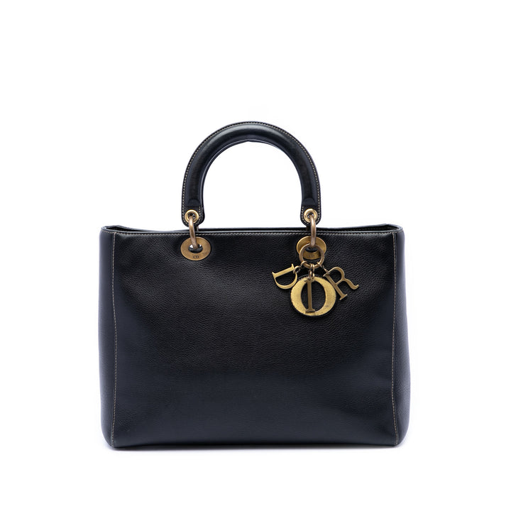 Dior Large Cuir de veau grainé Lady Dior