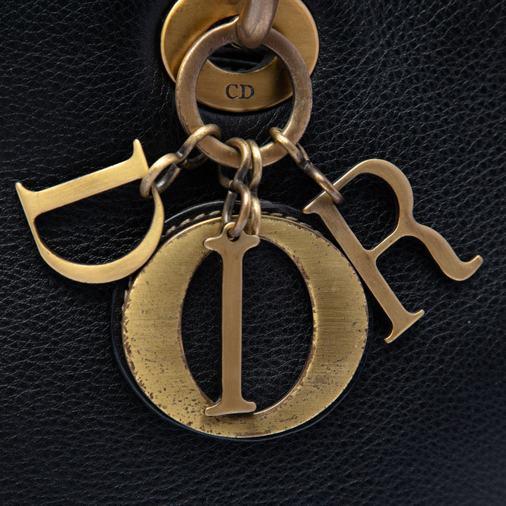 Dior Large Cuir de veau grainé Lady Dior