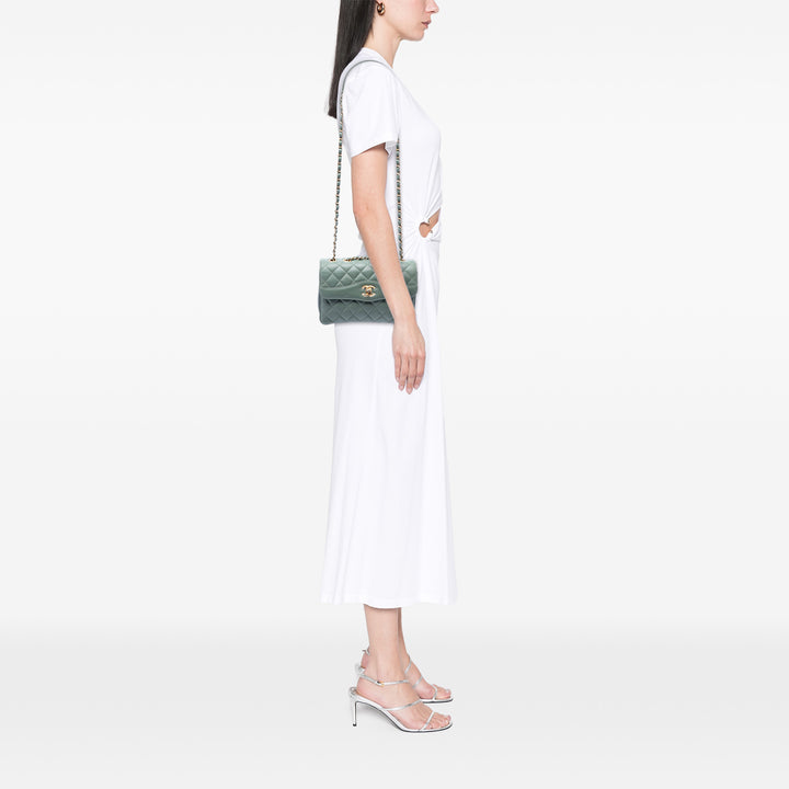 Chanel Medium Matelassé Cuir d’agneau Daily Companion à rabat