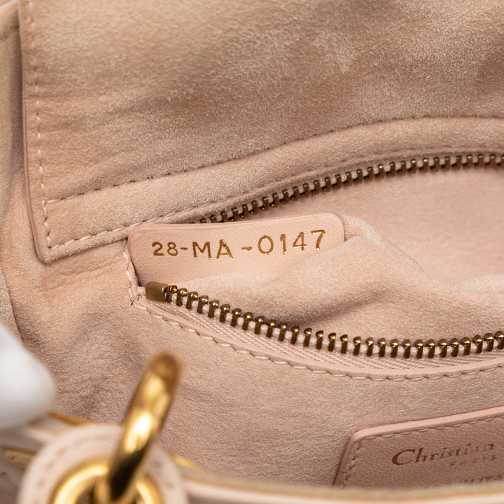 Dior Mini Cuir d’agneau Cannage clouté Supple Lady Dior