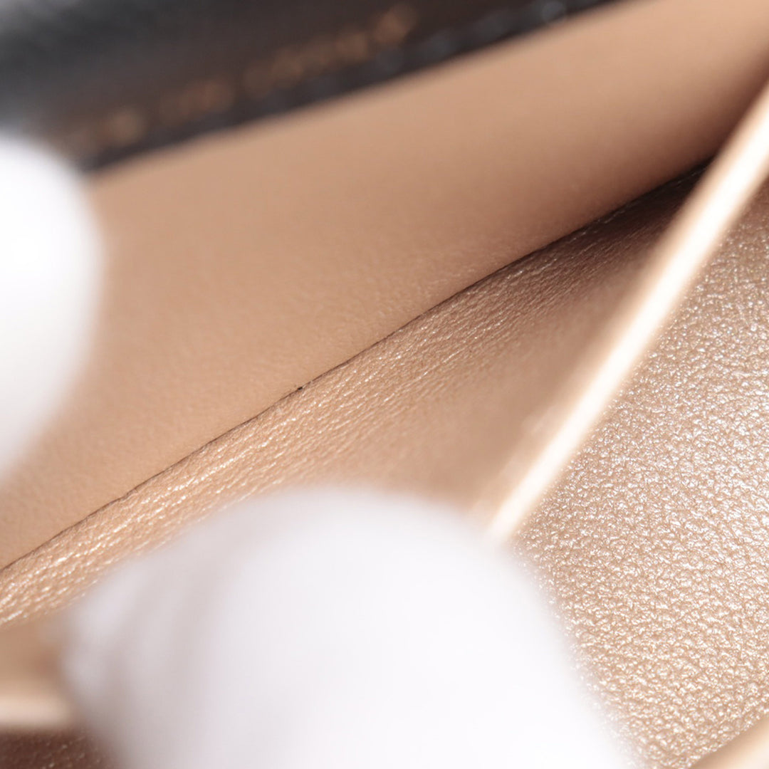 Chanel CC Matelassé Caviar Frame à rabat Pochette avec chaîne