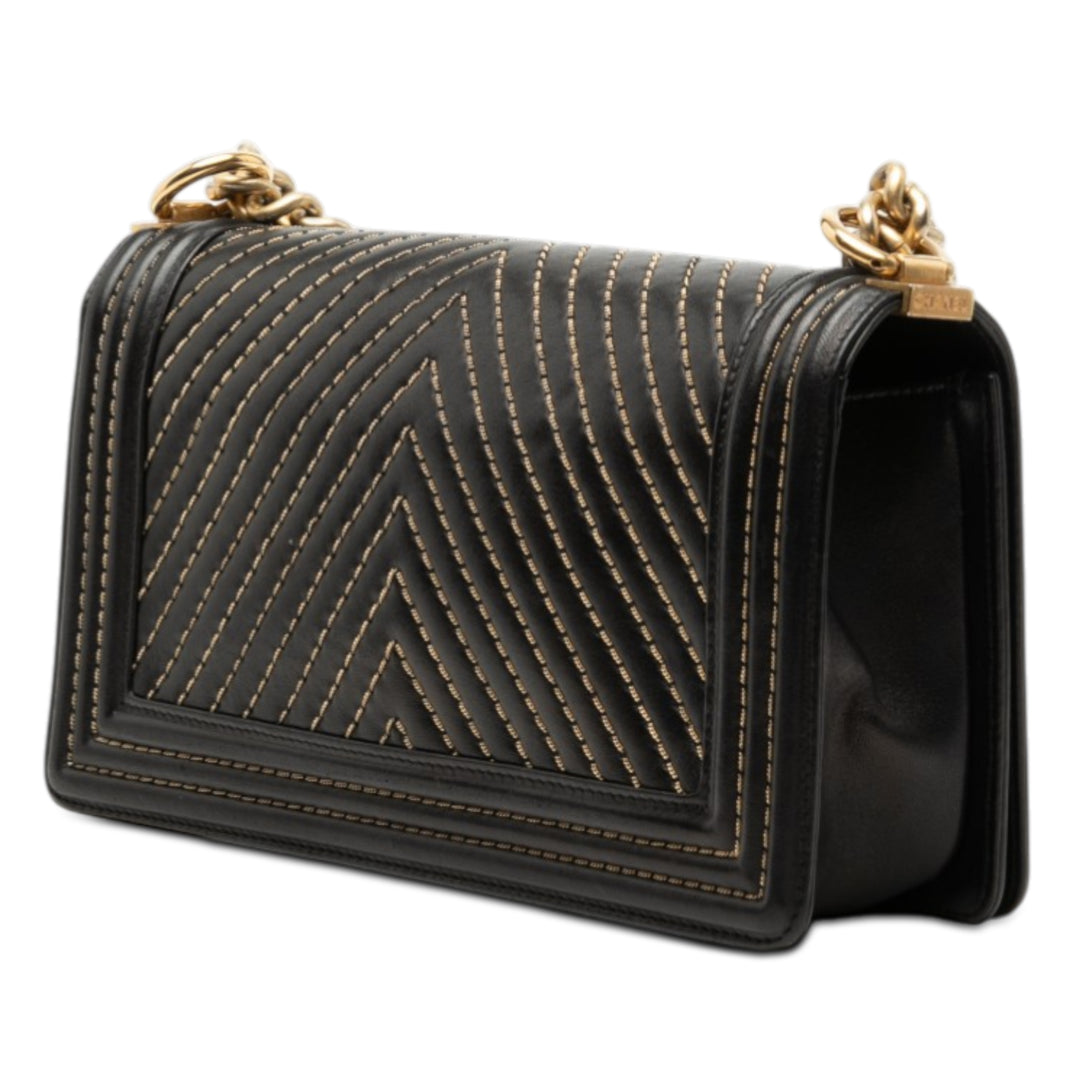 Chanel Old Medium Chevron Cuir d’agneau Surpiqué Boy à rabat