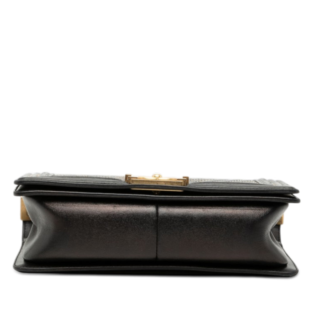 Chanel Old Medium Chevron Cuir d’agneau Surpiqué Boy à rabat