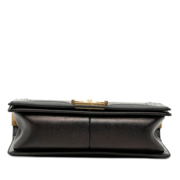 Chanel Old Medium Chevron Cuir d’agneau Surpiqué Boy à rabat